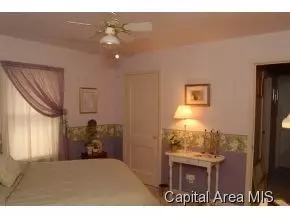 900 N Osburn, Springfield, IL 62702 photo 7