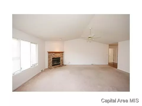 101 Argenta, Springfield, IL 62703 photo 10