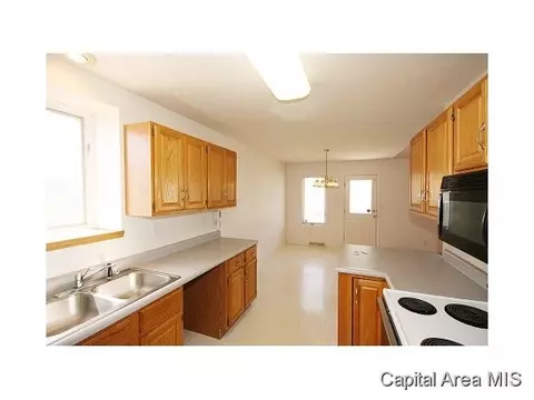 101 Argenta, Springfield, IL 62703 photo 4