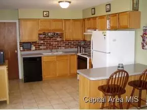 57 Longbow, Springfield, IL 62704 photo 5