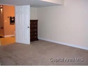 4813 Savoy Dr, Springfield, IL 62707 photo 17