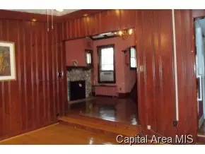 121 S Douglas Ave, Springfield, IL 62704 photo 3