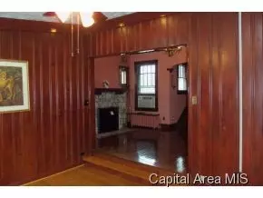 121 S Douglas Ave, Springfield, IL 62704 photo 8