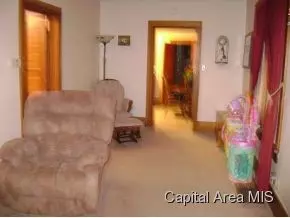 115 N Pne, Bluffs, IL 62621 photo 4