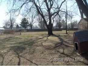 3228 Elm, Springfield, IL 62702 photo 2