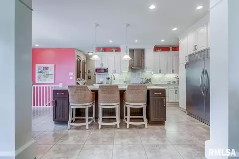 1912 Interlacken Dr, Springfield, IL 62704 photo 9