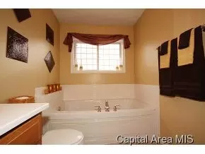 1020 Post Rd, Springfield, IL 62712 photo 12