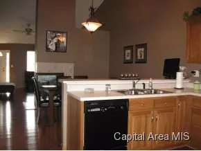 2805 Wordsworth, Springfield, IL 62711 photo 5