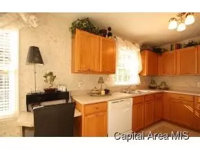 3812 Viking Blvd, Springfield, IL 62712 photo 7