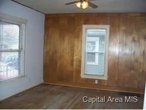 2311 S 13th St, Springfield, IL 62703 photo 4