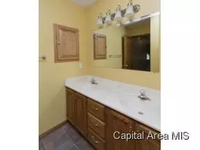 4335 Comanche Dr, Springfield, IL 62711 photo 12