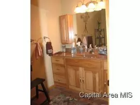 205 S Mill St, Athens, IL 62613 photo 15