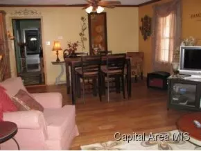 205 S Mill St, Athens, IL 62613 photo 4
