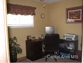 205 S Mill St, Athens, IL 62613 photo 9