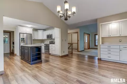 12 Chimney View Ln, Springfield, IL 62707 photo 5