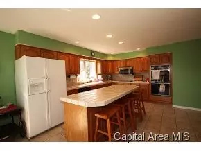 3467 Spaulding Orchard Rd, Springfield, IL 62711 photo 9