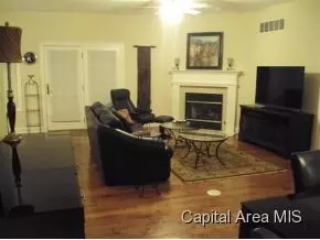 2724 Amelia, Springfield, IL 62711 photo 2