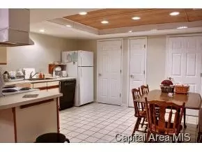 11006 Arrowhead, Plainview, IL 62685 photo 17