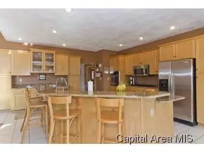 2204 Greenside Dr, Springfield, IL 62704 photo 8