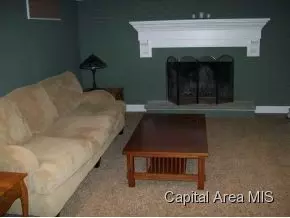 9 Glen Eagle Dr, Springfield, IL 62704 photo 17