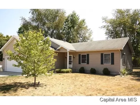 112 E Colburn, Loami, IL 62661 photo 2