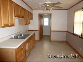 2431 S 13th, Springfield, IL 62703 photo 4