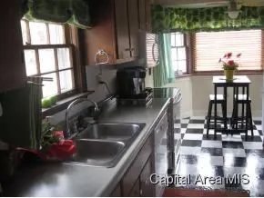 130 Circle Dr, Springfield, IL 62703 photo 4