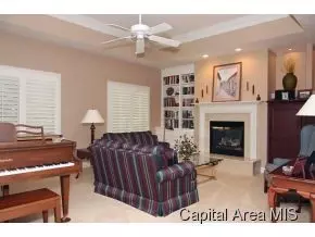 5400 Irongate Dr, Springfield, IL 62711 photo 4
