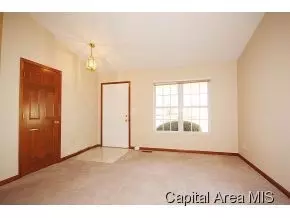 7106 Piper Glen Dr, Springfield, IL 62711 photo 3