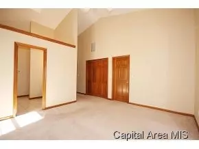 7106 Piper Glen Dr, Springfield, IL 62711 photo 9