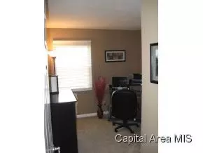 1605 Brenda, Springfield, IL 62702 photo 14