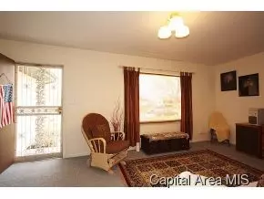 2604 Sherborn, Springfield, IL 62702 photo 5