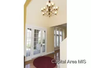 4612 Foxhall, Springfield, IL 62711 photo 3
