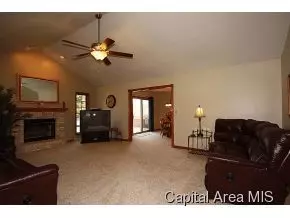 1405 Azalea Ct, Springfield, IL 62712 photo 4