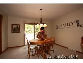 1405 Azalea Ct, Springfield, IL 62712 photo 8