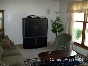5243 Cantrell Ct, Springfield, IL 62703 photo 9
