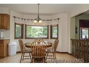 1616 Devonwood, Springfield, IL 62704 photo 8