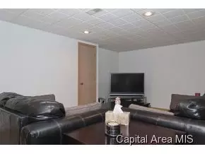 1616 Devonwood, Springfield, IL 62704 photo 18