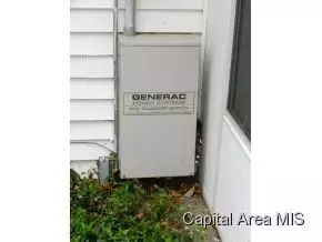 2076 Faringdon, Springfield, IL 62702 photo 17
