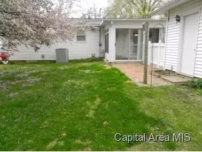 2076 Faringdon, Springfield, IL 62702 photo 19
