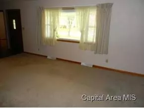 2076 Faringdon, Springfield, IL 62702 photo 3