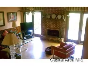 52 Tophill Ln, Springfield, IL 62704 photo 4