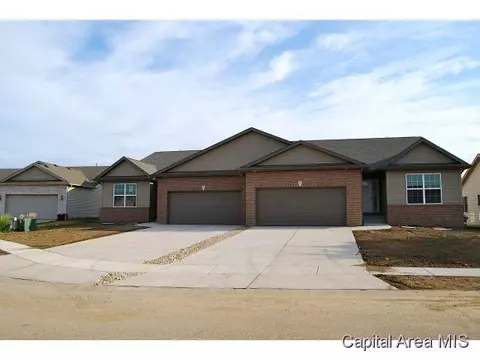 4811 Savoy Dr, Springfield, IL 62711 photo 2