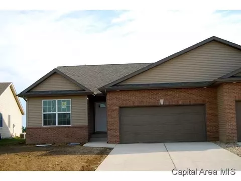 4811 Savoy Dr, Springfield, IL 62711 photo 1