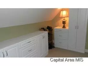 127 W Cedar St, Springfield, IL 62704 photo 9