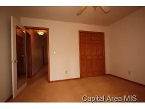 35 Marshall Ct, Springfield, IL 62712 photo 11