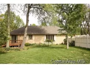 35 Marshall Ct, Springfield, IL 62712 photo 2
