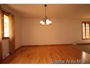 35 Marshall Ct, Springfield, IL 62712 photo 7