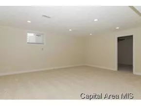 7204 Piper Glen Dr, Springfield, IL 62711 photo 14