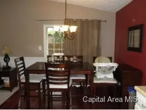 5281 Carlton, Springfield, IL 62703 photo 6